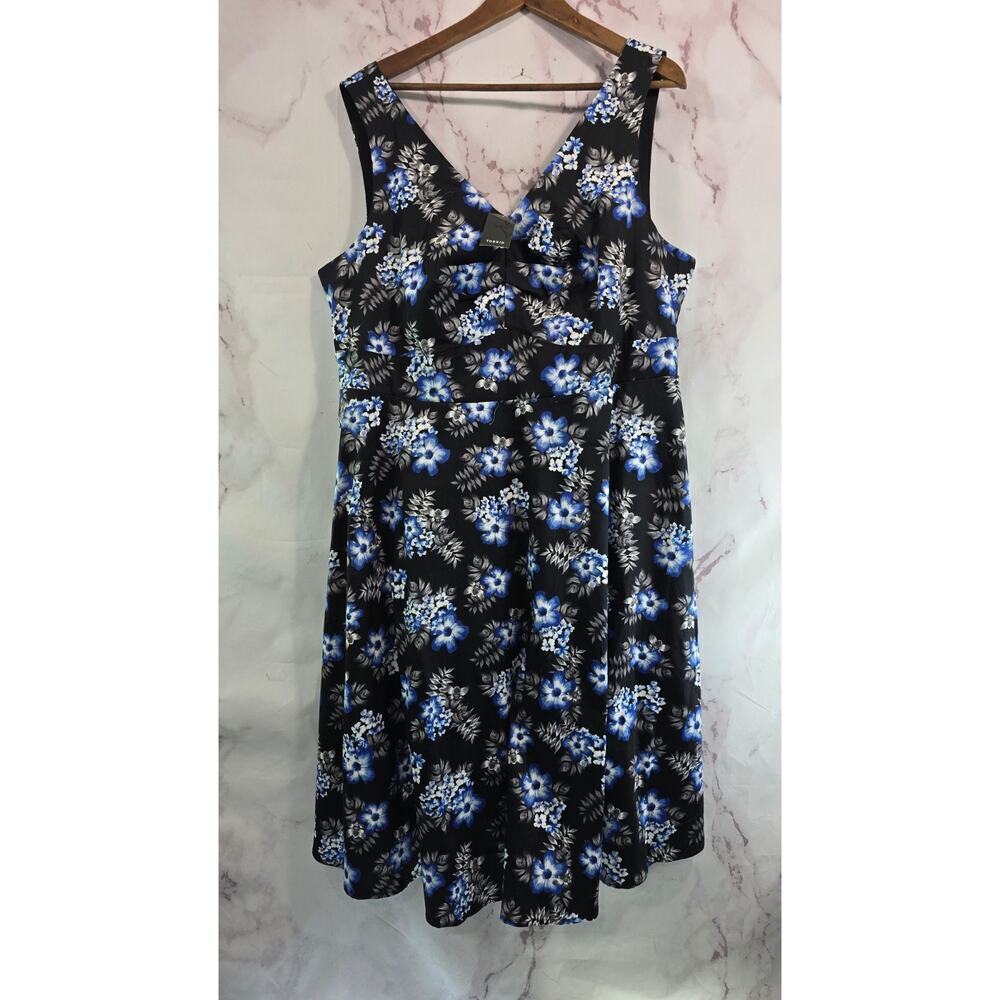 Torrid Dress Womens 20 2X Blue Black Floral Swing Fit Flare Skater V Neck Tank